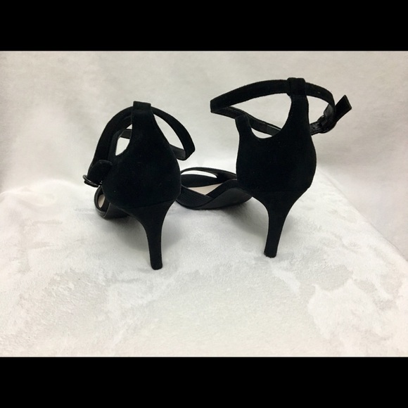 4/ $25. Alfani Black Galeah Sandals. Size 7M. - Picture 4 of 5